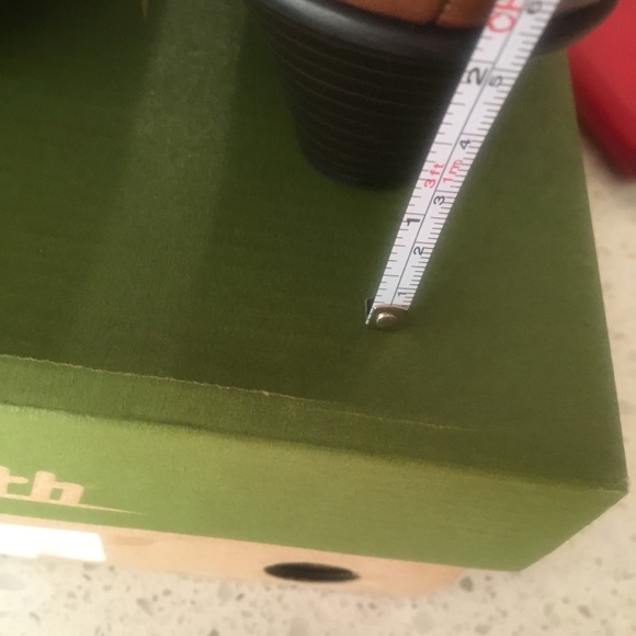 🆕W BOX EARTH VOYAGER ALMOND CALF LEATHER BOOTIES - Picture 5 of 7